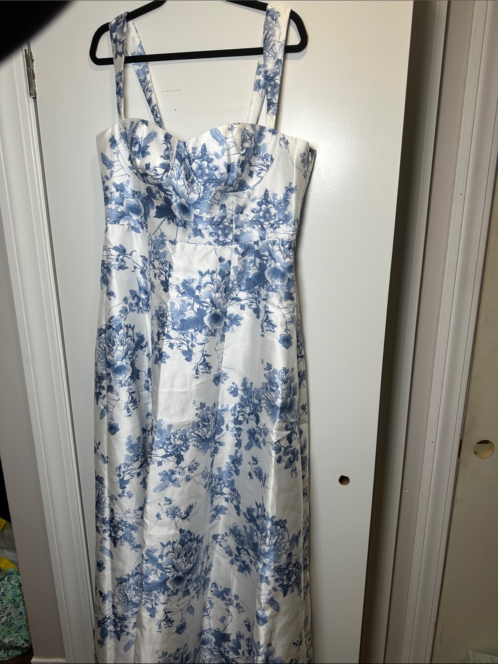 ALFRED SUNG White Maxi Dress with Blue Floral Bustier (22) - Picture 1 of 3